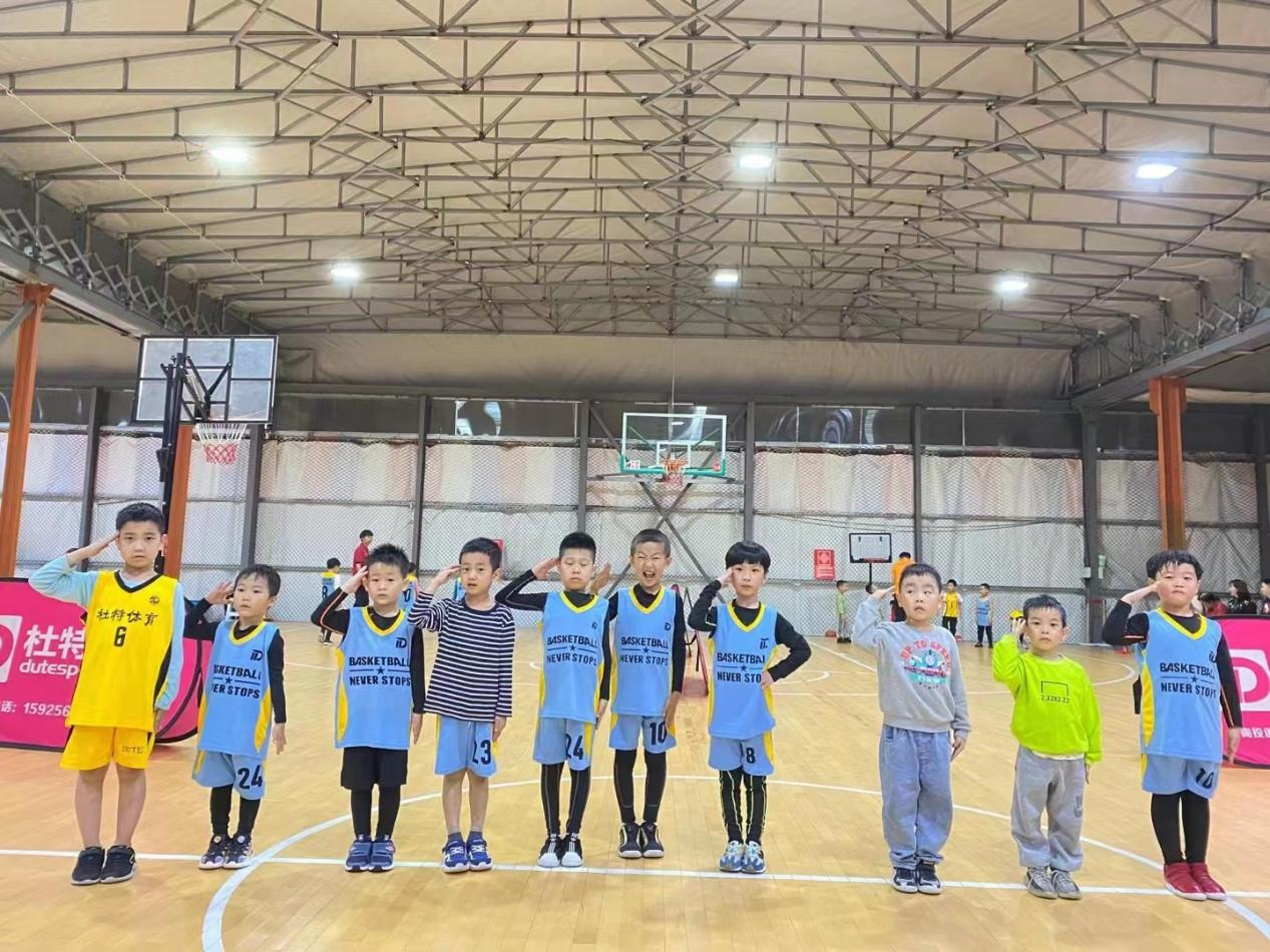 青春“籃”不住——杜特籃球錢江商城校區(qū)火熱招生中！