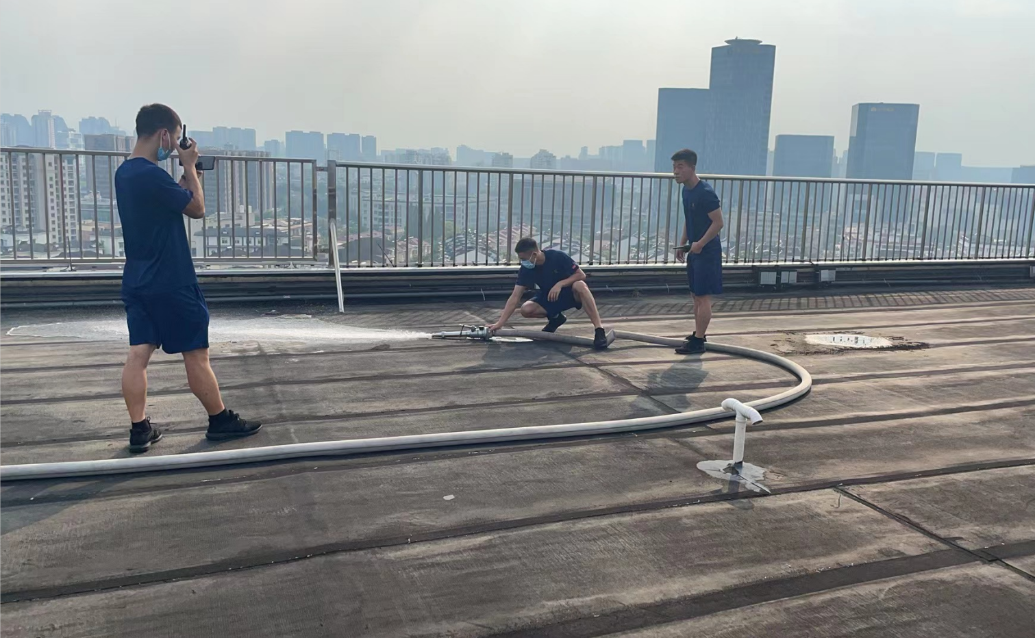 大關(guān)消防中隊來水晶城開展消防安全檢查