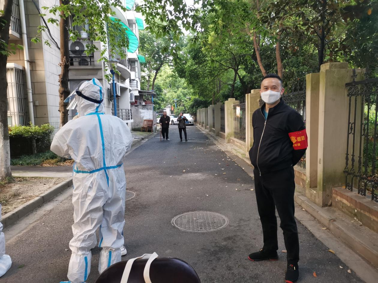 浙江建華集團(tuán)黨員、員工積極協(xié)助參加核酸檢測(cè)工作