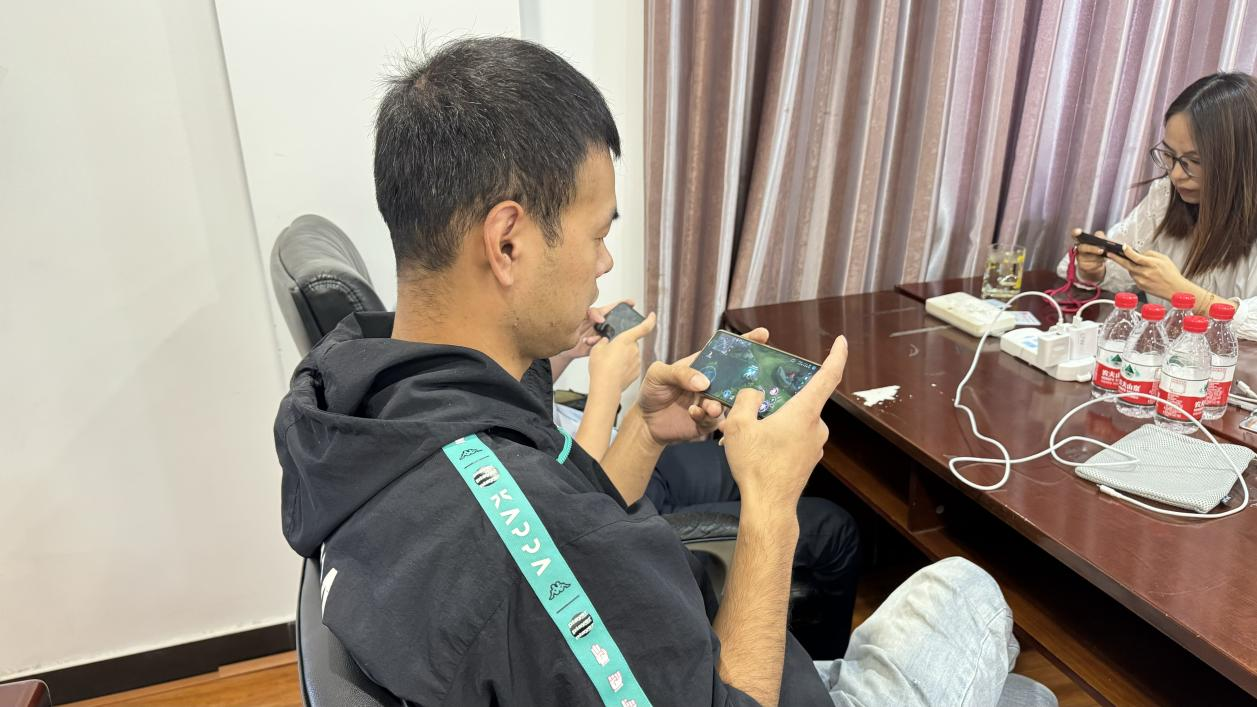 “強(qiáng)國復(fù)興有我 熱血逐夢電競”——錢江商城參加拱墅區(qū)第二屆職工運動會電子競技大賽