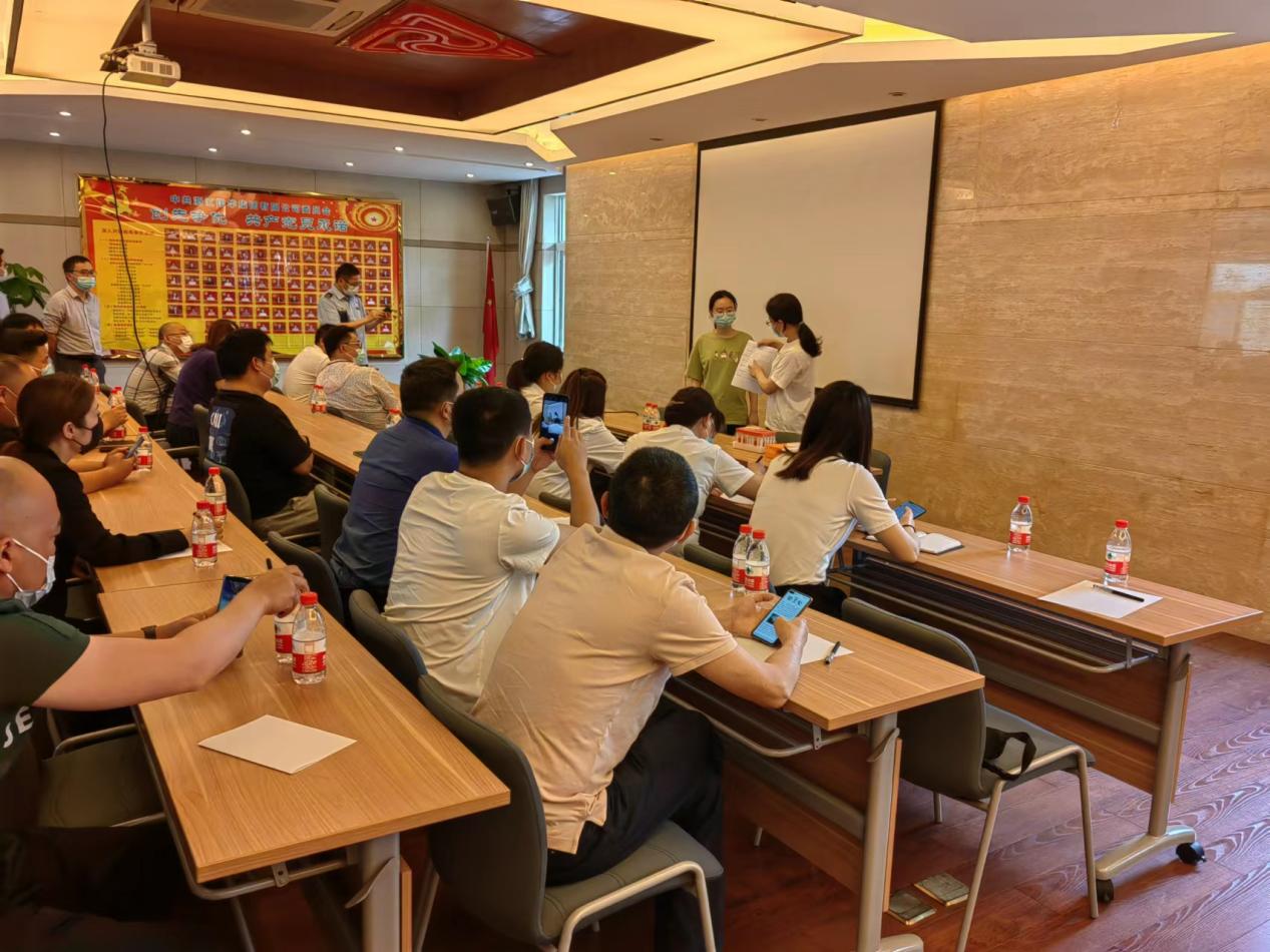 錢江商城參加環(huán)境及物品表面核酸檢測(cè)采樣技術(shù)培訓(xùn)