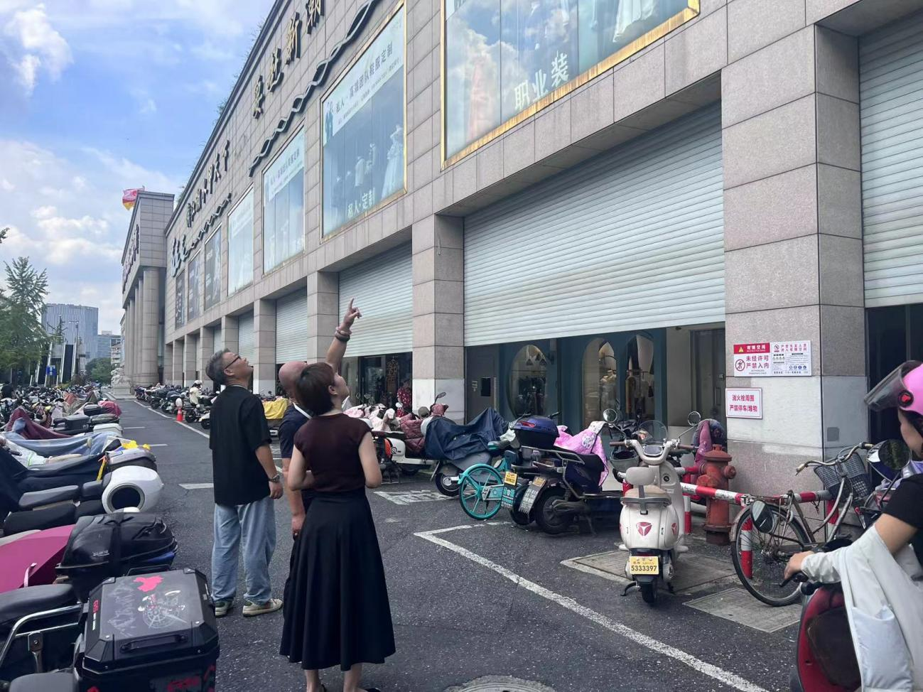 聞“風(fēng)”而動，嚴陣以待錢江商城做好臺風(fēng)防御工作