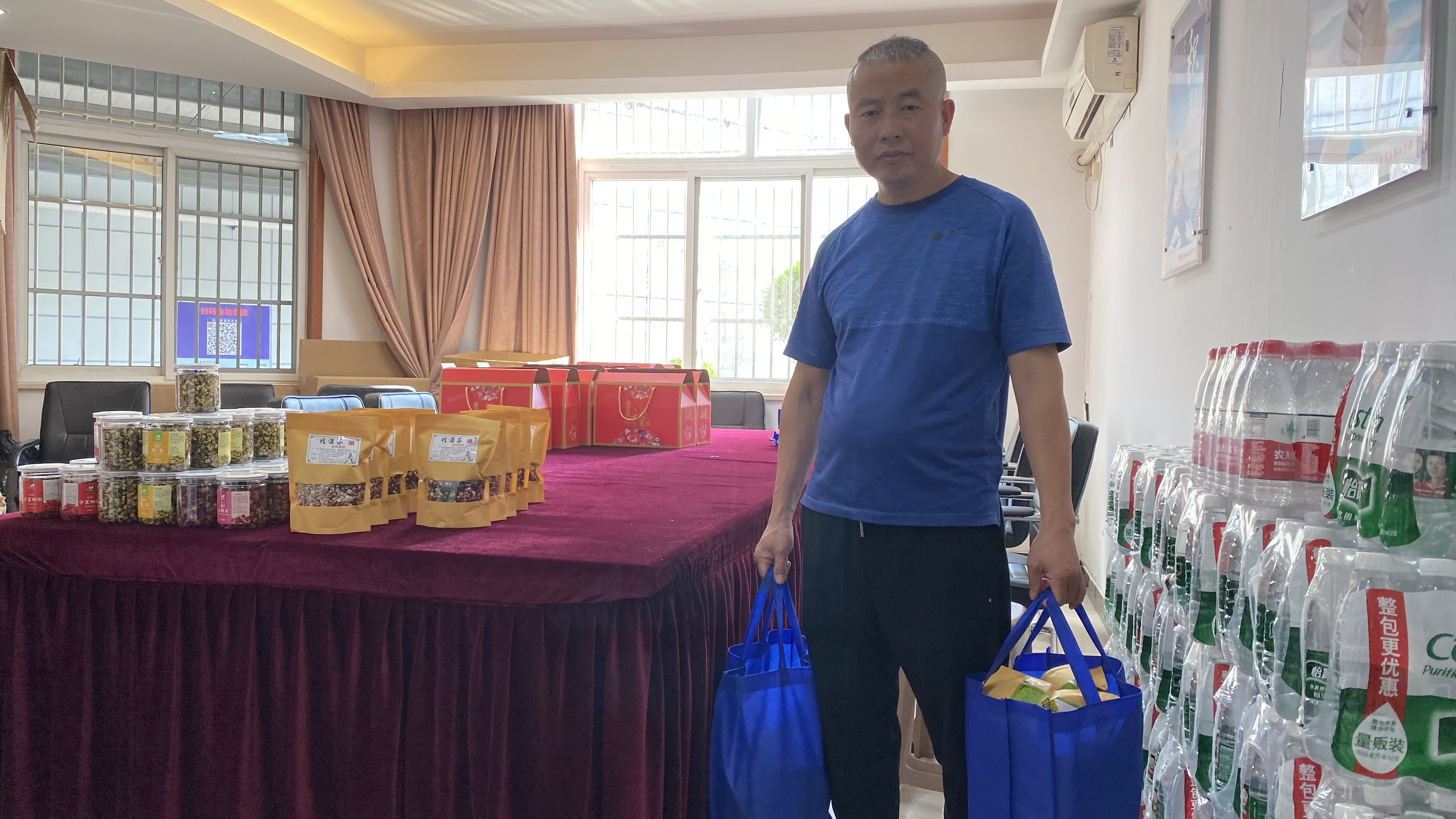 錢江商城送清涼給一線員工