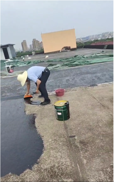 屋頂防水工程啟動(dòng)，保障商戶經(jīng)營(yíng)無(wú)憂