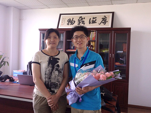 20140620生日慰問企業(yè)負(fù)責(zé)人 (2).jpg