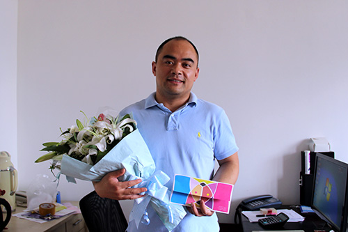 20140620生日慰問企業(yè)負(fù)責(zé)人 (3).jpg